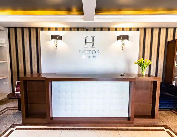 Interno dell'Hotel Lotos